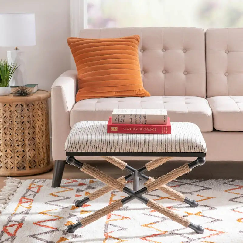 Sgabello accentato Ella Boho Campaign