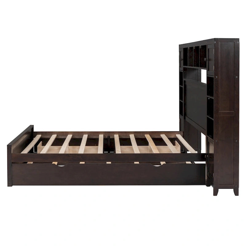 Letto matrimoniale in legno con mobile contenitore integrato